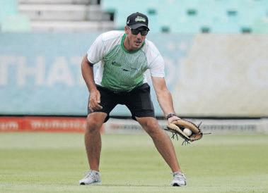 Dolphins coach not counting out Warriors in four-dayers
