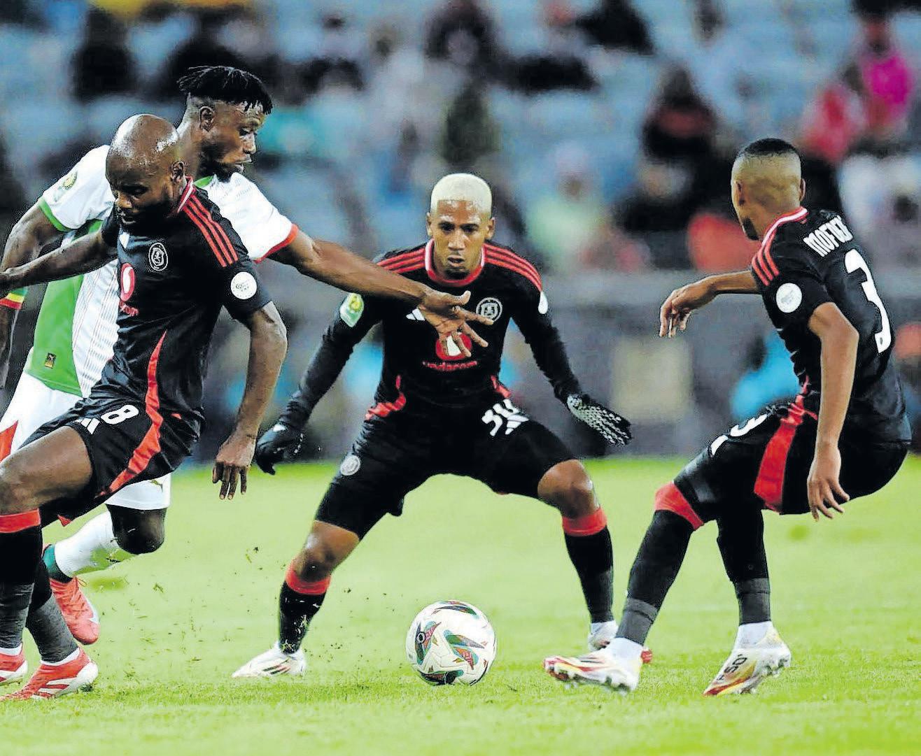 Pirates survive MC Alger battle to reach Champions League semis