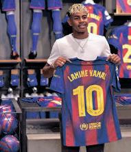 Yamal turns 18, takes on Barca's No 10 legacy