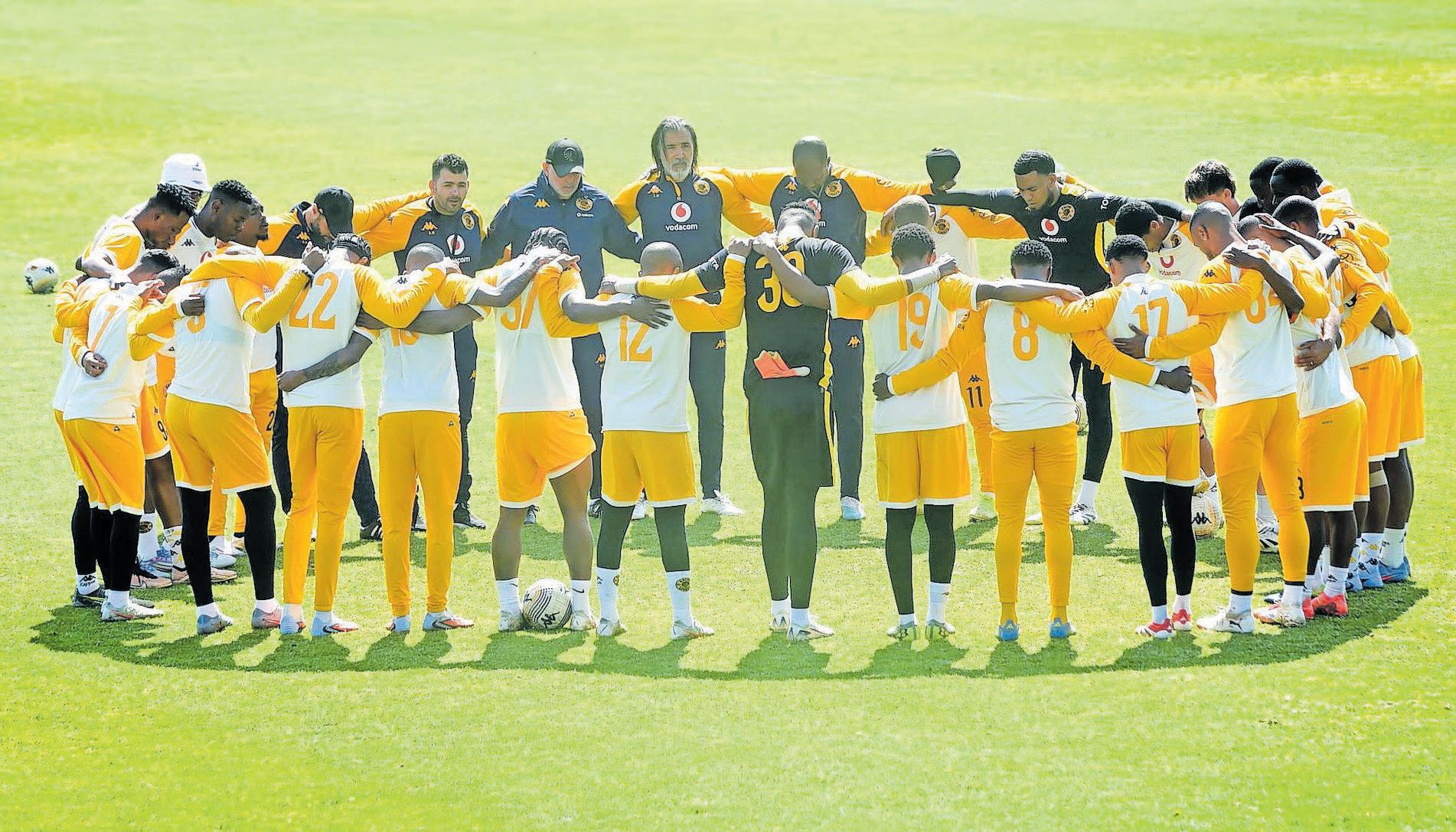 Kaizer Chiefs aim to pounce on wounded Mamelodi Sundowns