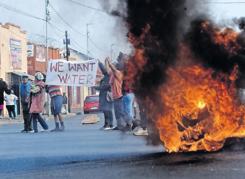 Calls for calm as Gauteng protests spread