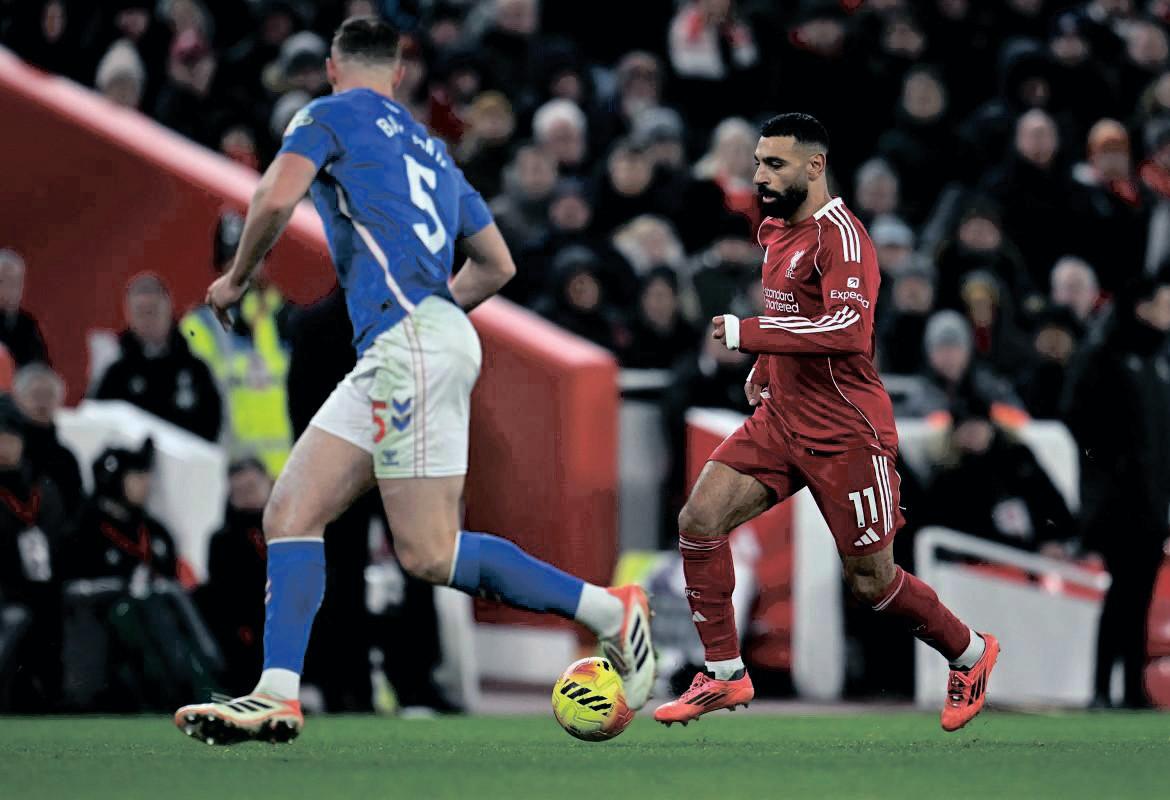Van Dijk: Salah's omission shows no player has 'unlimited credit'