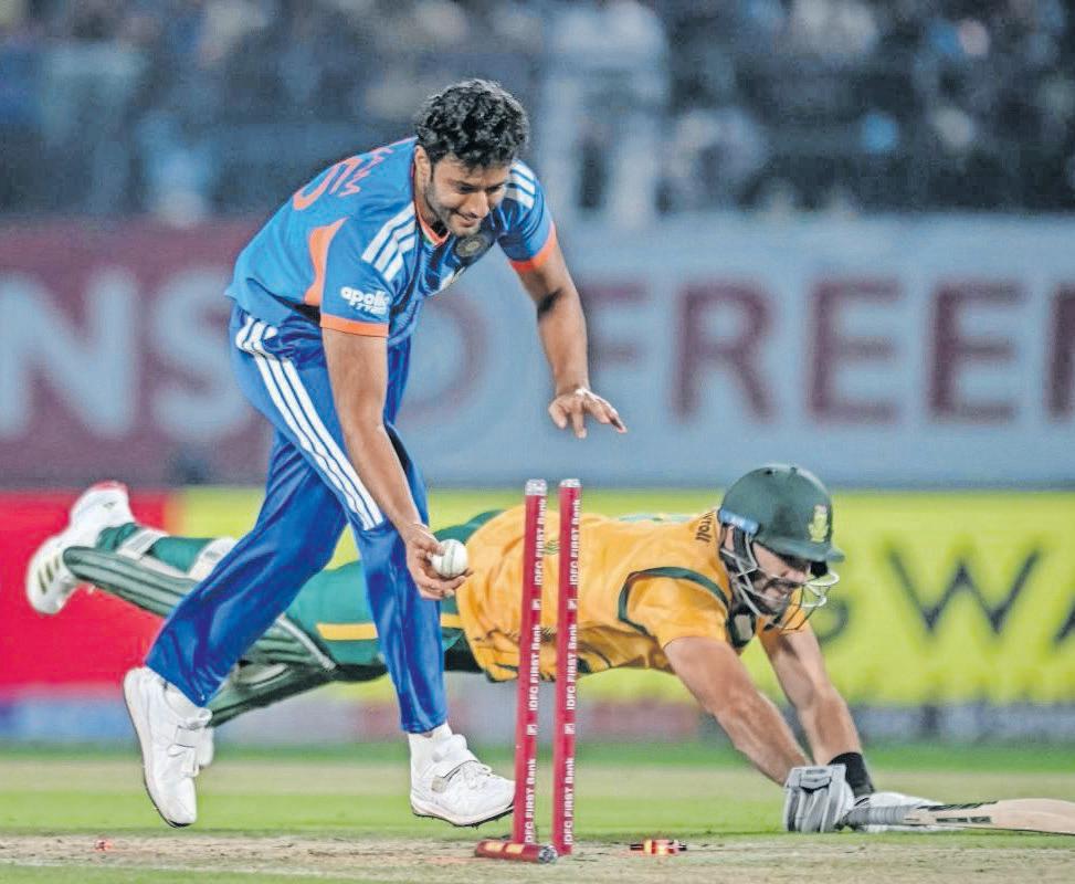 Proteas collapse makes a mountain out of series