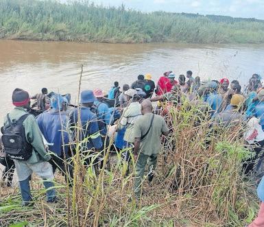Two drown while attempting to access hippo carcass for meat
