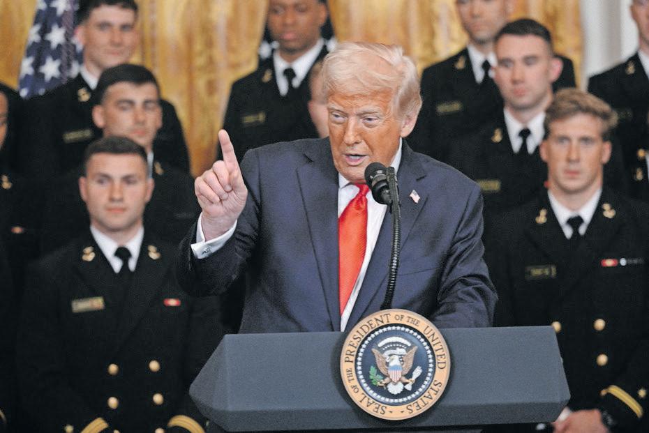 Trump showdown in court in spotlight