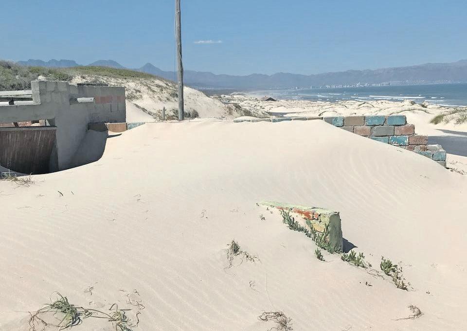 Sand dunes and crime turn dream home into nightmare