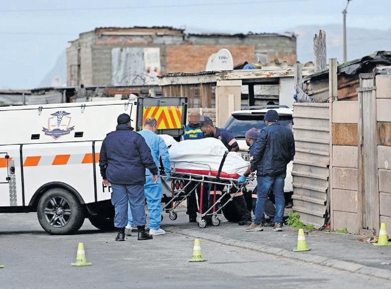 Police officer gunned down outside his home