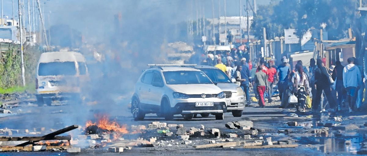 Dunoon residents arrested after protest, granted bail
