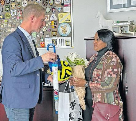 Mother commended for heroic rescue of drowning child