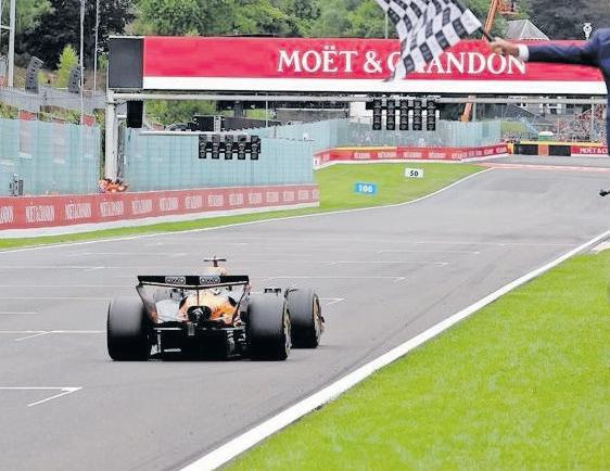Piastri extends championship lead with Spa treatment