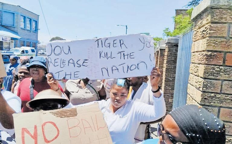 Teen murder suspects abandon bail