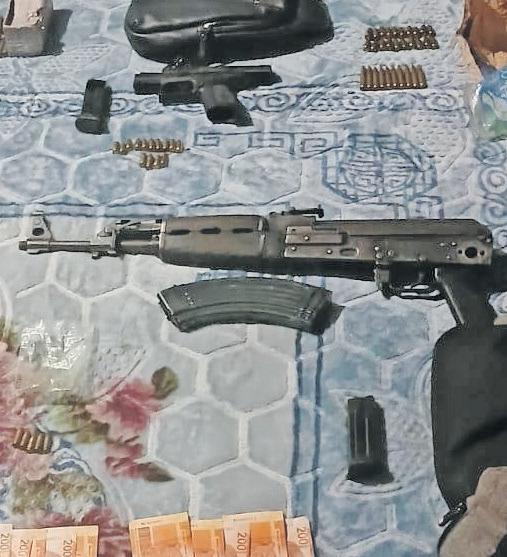 Group linked to planned heist arrested