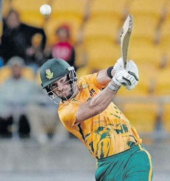Esterhuizen shines as SA level series against New Zealand