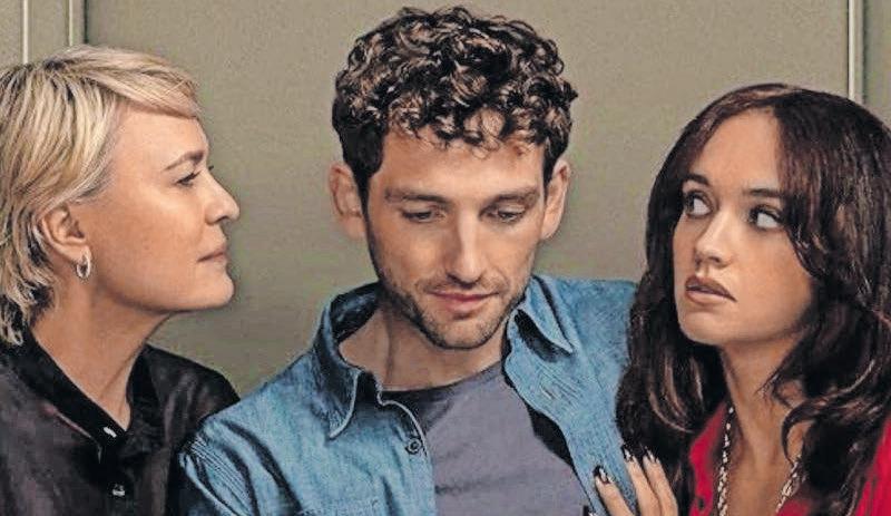 Thrilling dive into mother-son dynamics and dark secrets