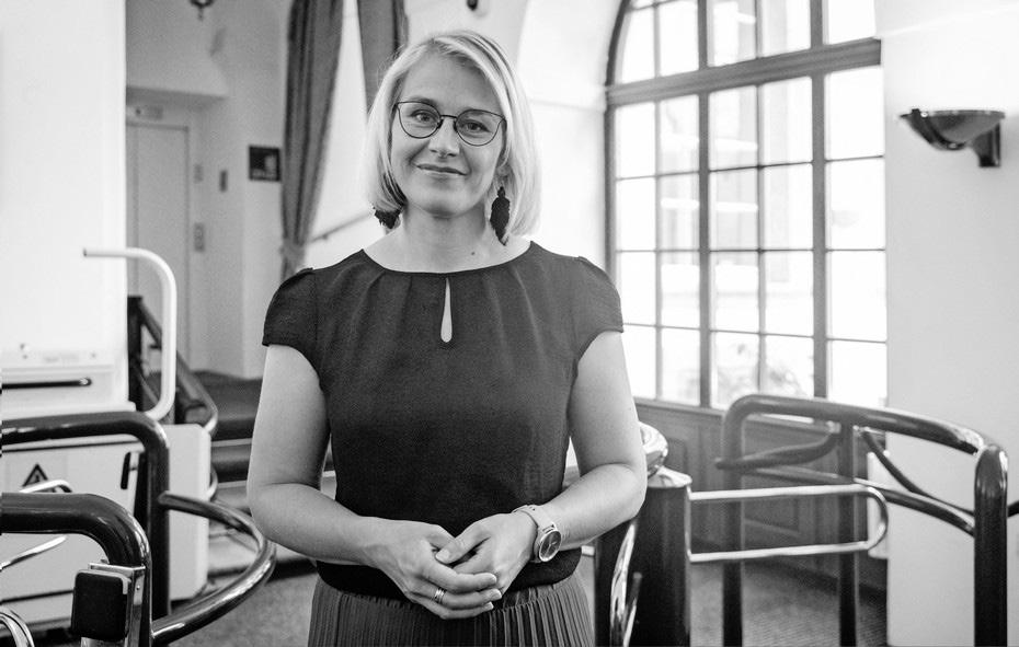 Women battle for respect in 'hostile' politics