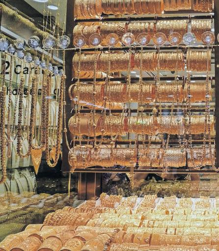 Wartime gold trade flows through UAE
