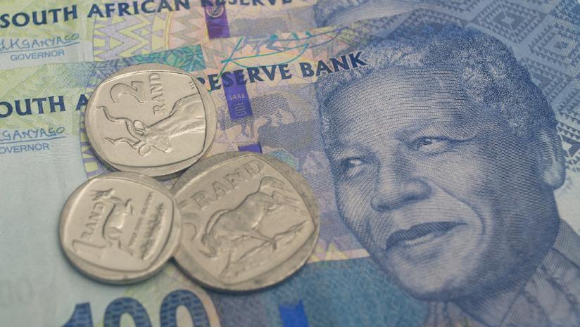 Rand dips below R19/$ as markets rebound on easing political tensions