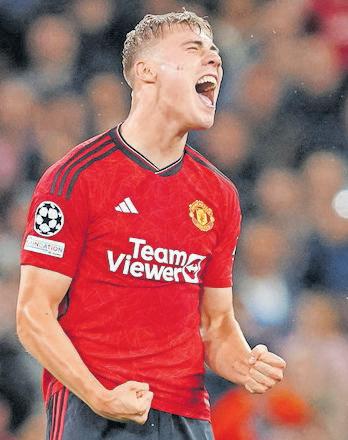 Hojlund needs to score, says coach after Man United loss to Wolves