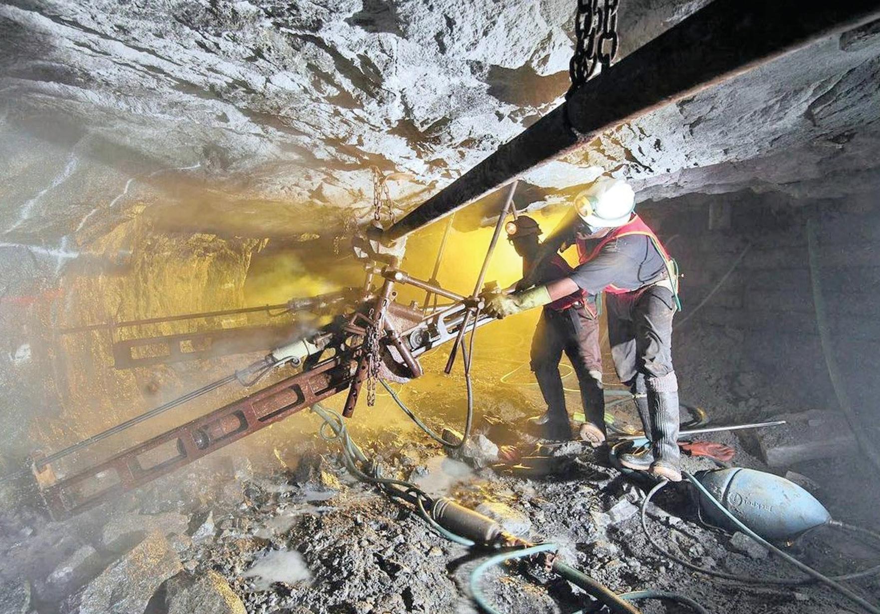 Impala Platinum's production volumes fall due to operational challenges