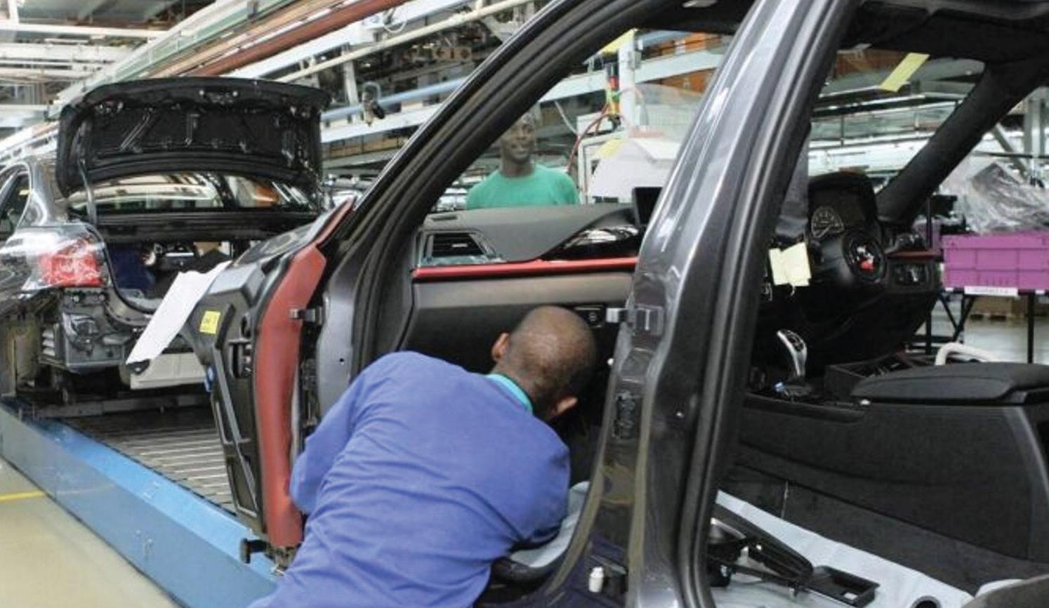 Macroeconomic uncertainty drags manufacturing sector into decline
