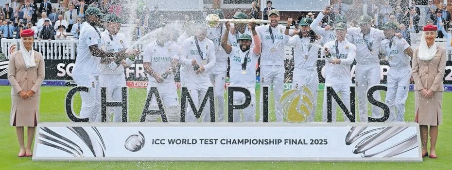 Cricket victories, political struggles divide SA's psyche