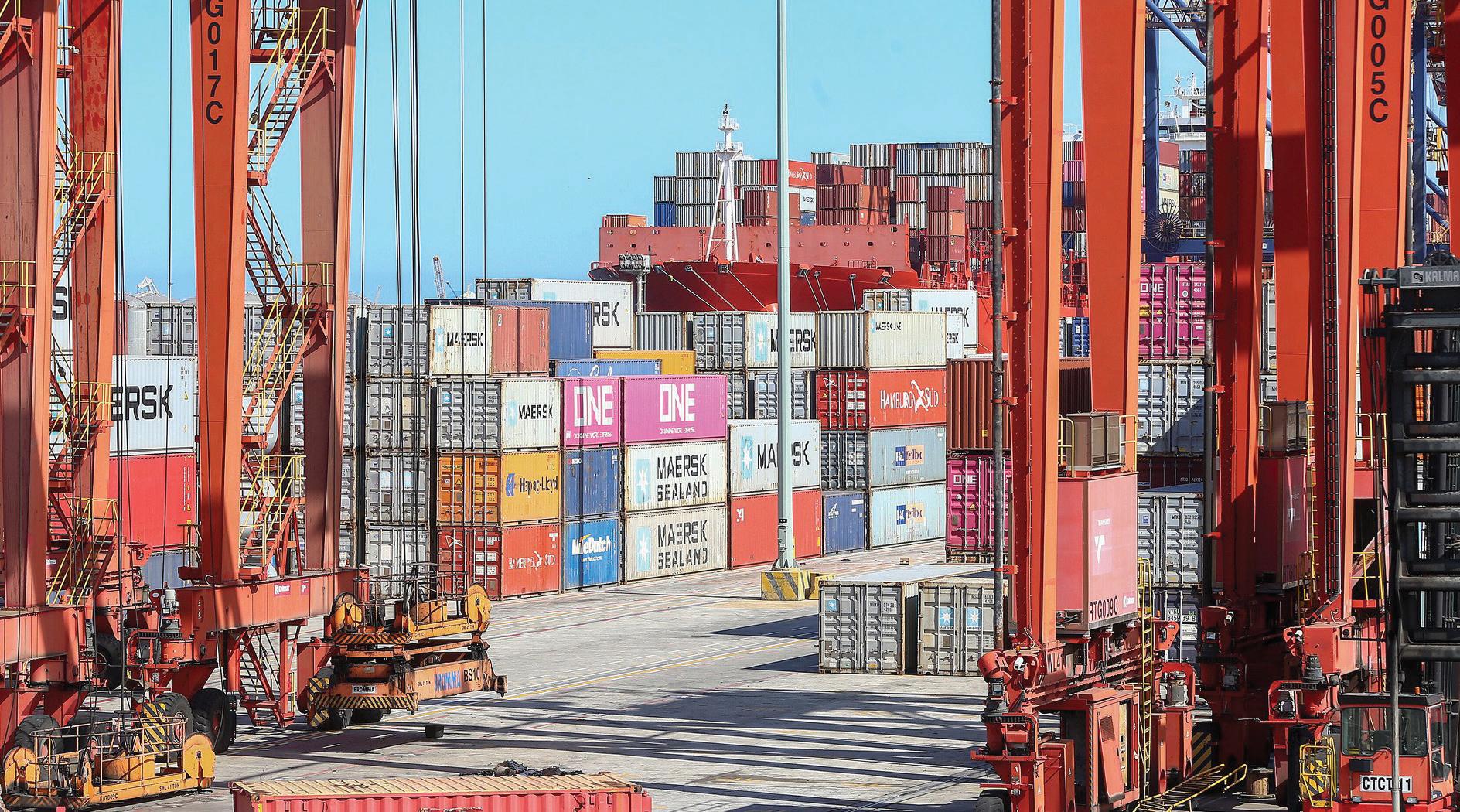 IMF maintains stagnant growth projections for South Africa