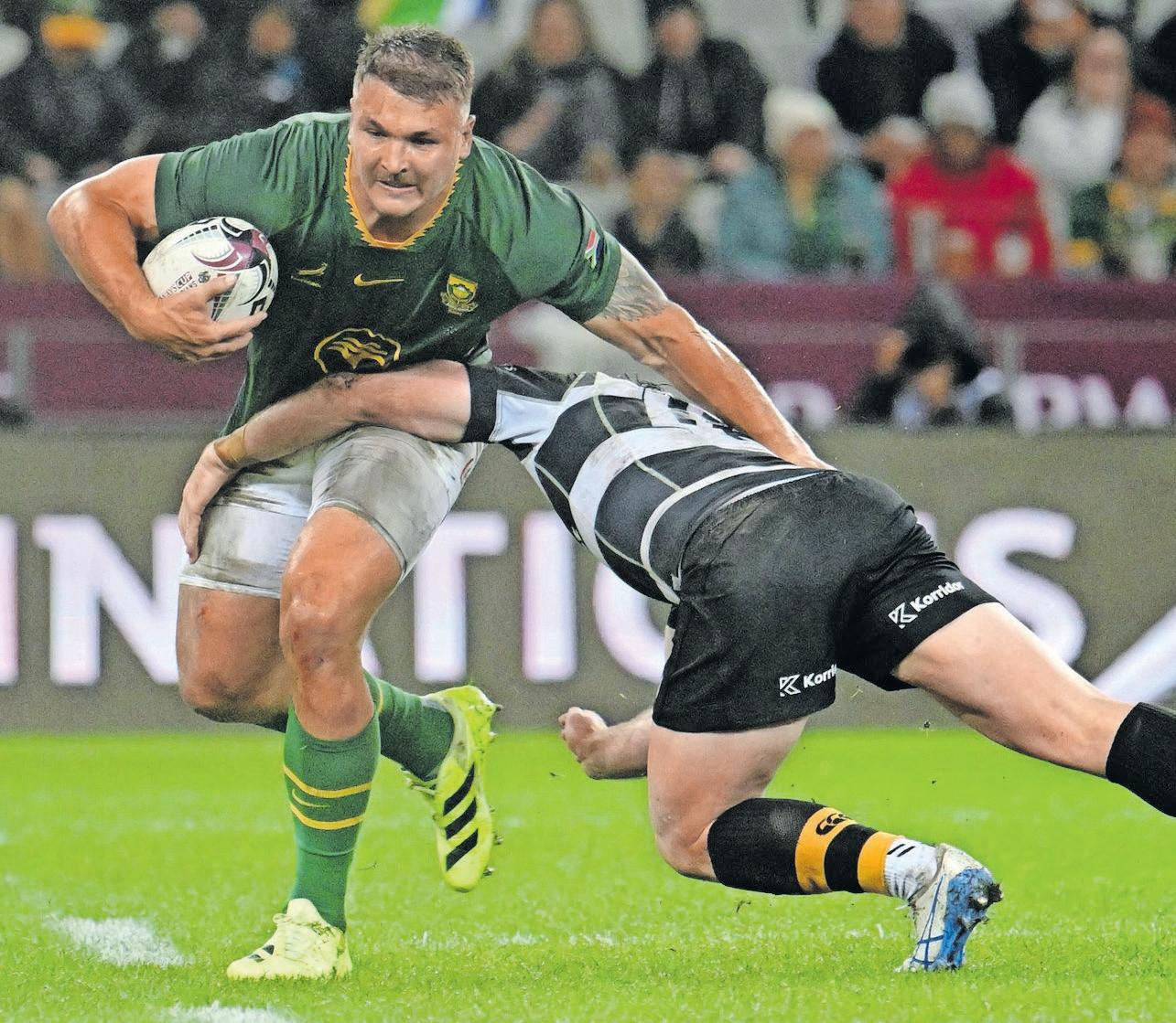Esterhuizen's hybrid threat boosts Boks