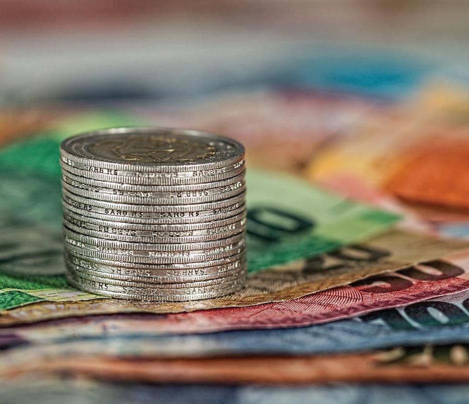 SA manufacturing index climbs to 2025 high, but recovery remains fragile