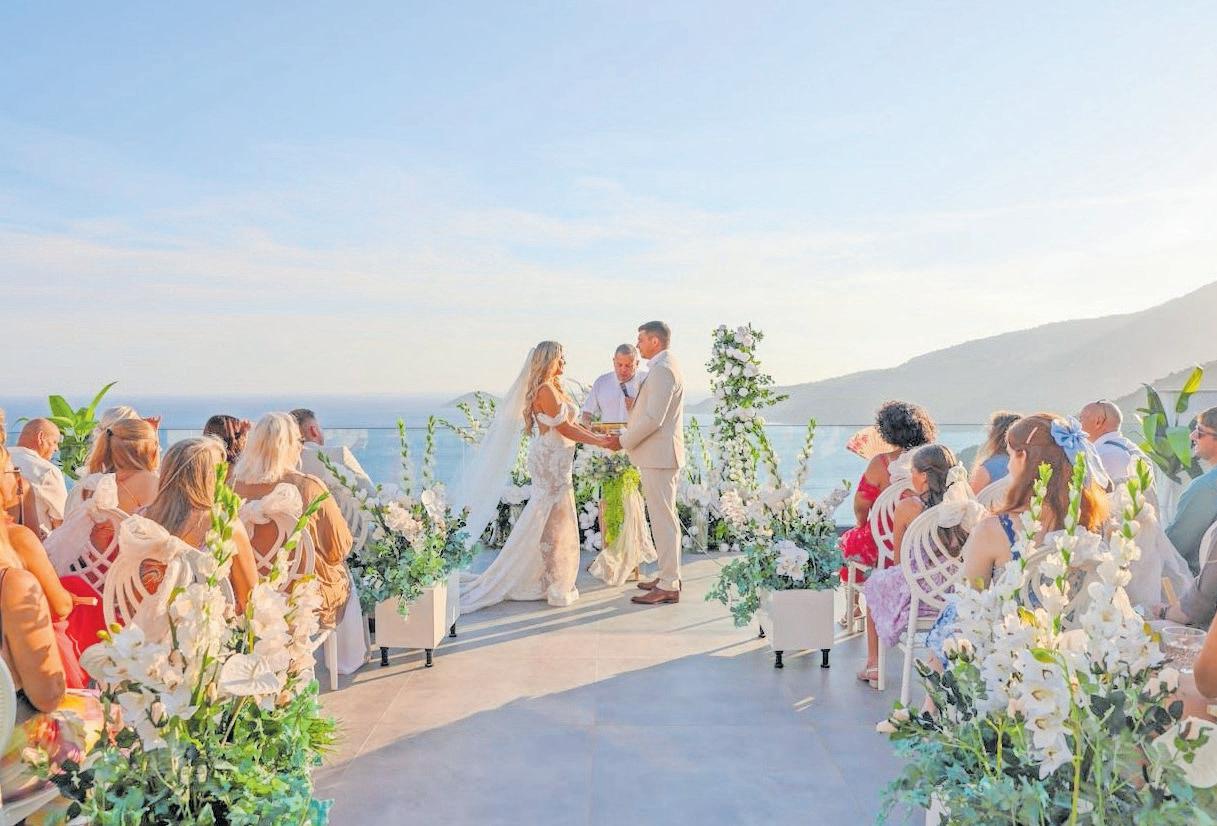 BLENDING ROMANCE AND CONVENIENCE – THE RISE OF ALL-IN-ONE WEDDING CELEBRATIONS