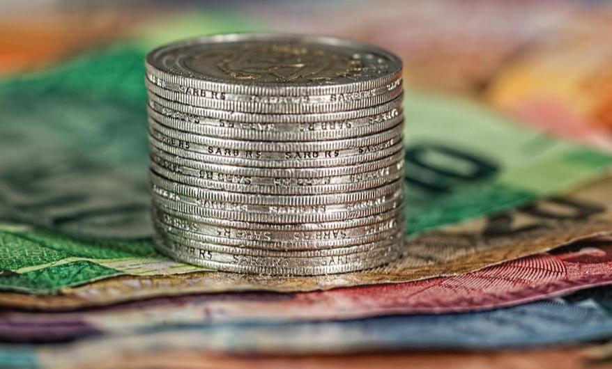 Consumer sentiment rebounds to highest level of 2025, signalling stronger festive spending