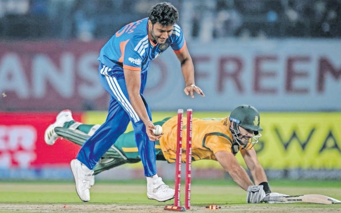 Proteas collapse makes a mountain out of series
