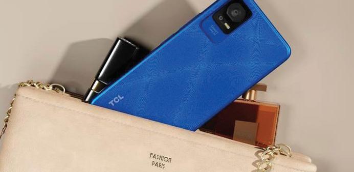 How smartphones are remaking retail