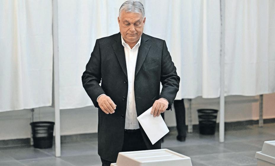 Hungarians vote in closely watched election