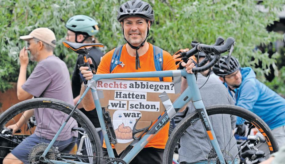 Mass protests in Germany fail to stop AfD congress