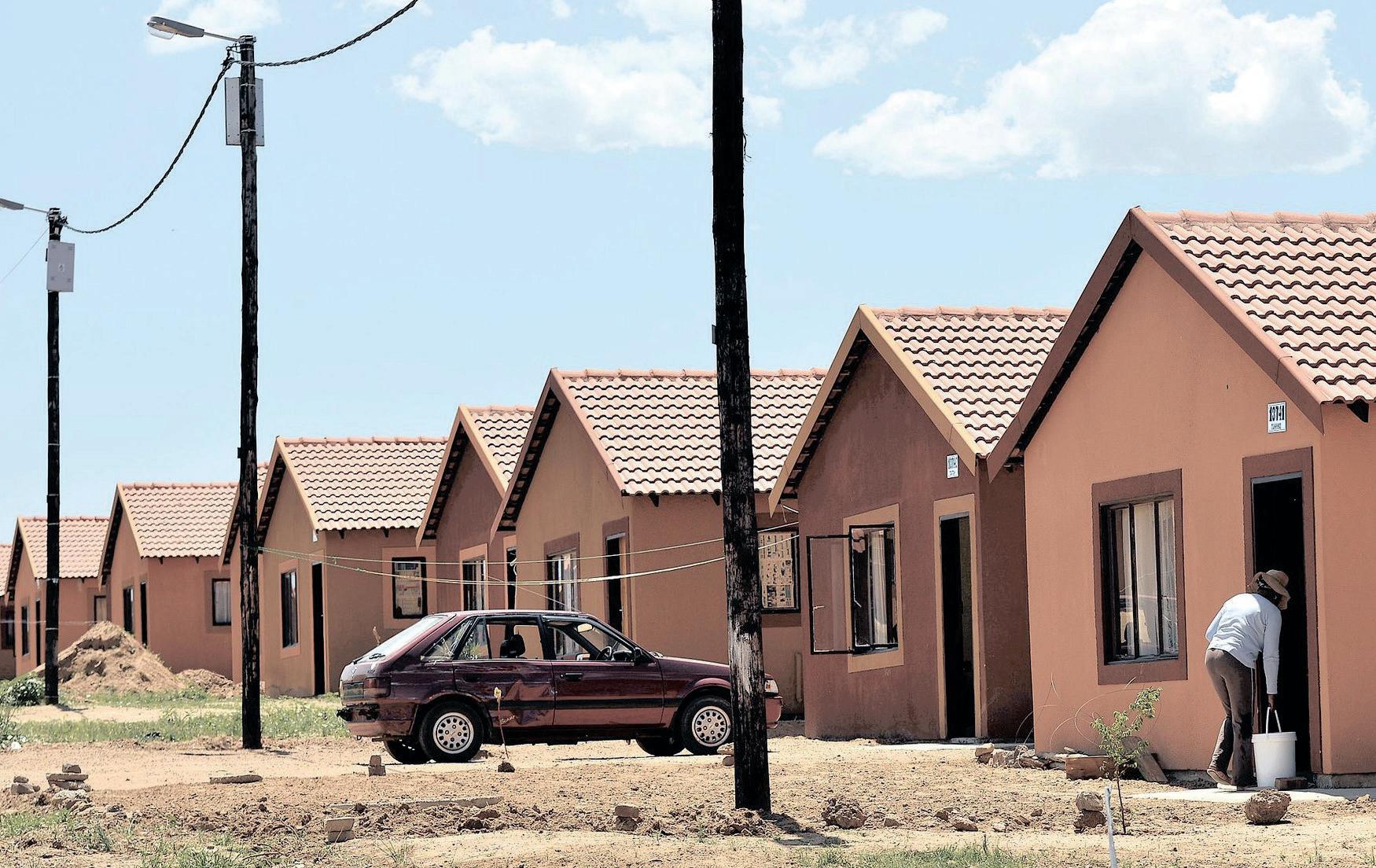 Navigating the nature of digital divide: protecting township communities