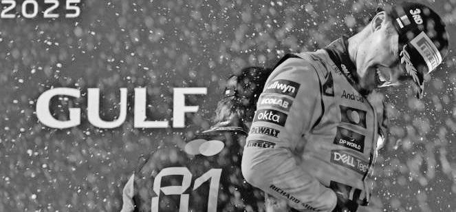 McLaren conducts rhythm as rest of the paddock follows tempo