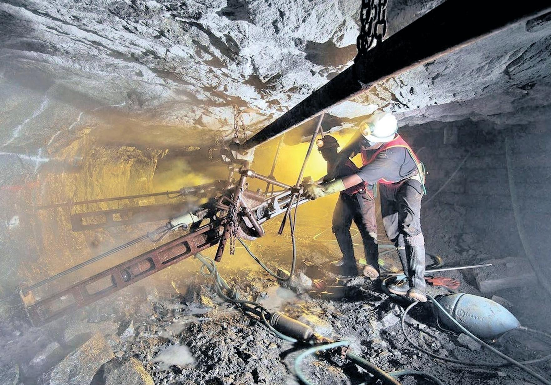 Impala Platinum's production volumes fall due to operational challenges