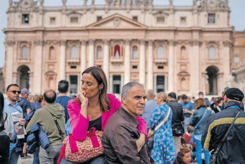 Catholics gather to catch glimpse of pope
