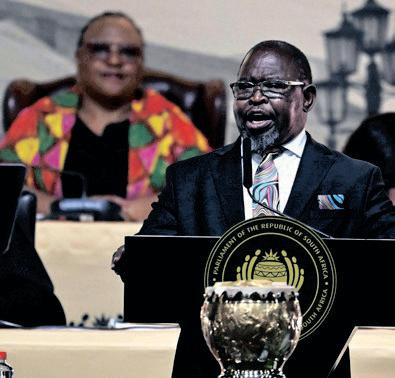 S&P infers South Africa's debt levels could average 80% of GDP