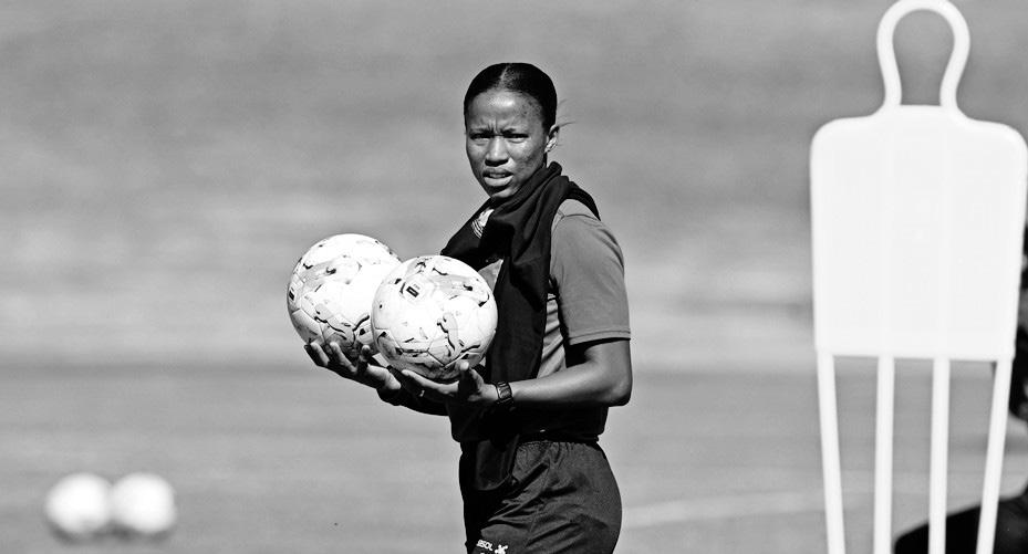 Ellis urges composure and growth ahead of final clash