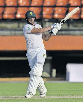 Mulder mauls meek Zimbabwe