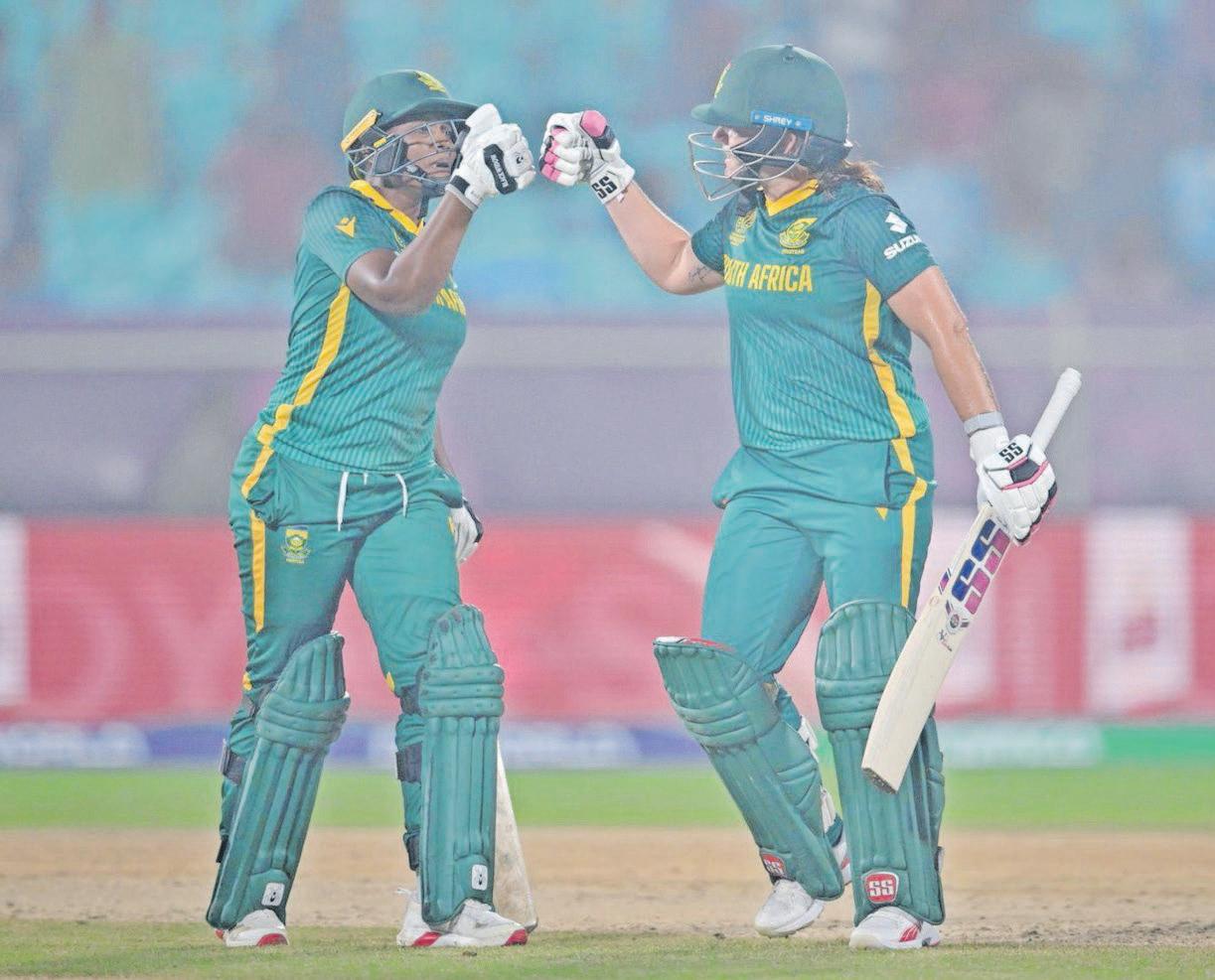 Tryon, De Klerk star in another close run-chase