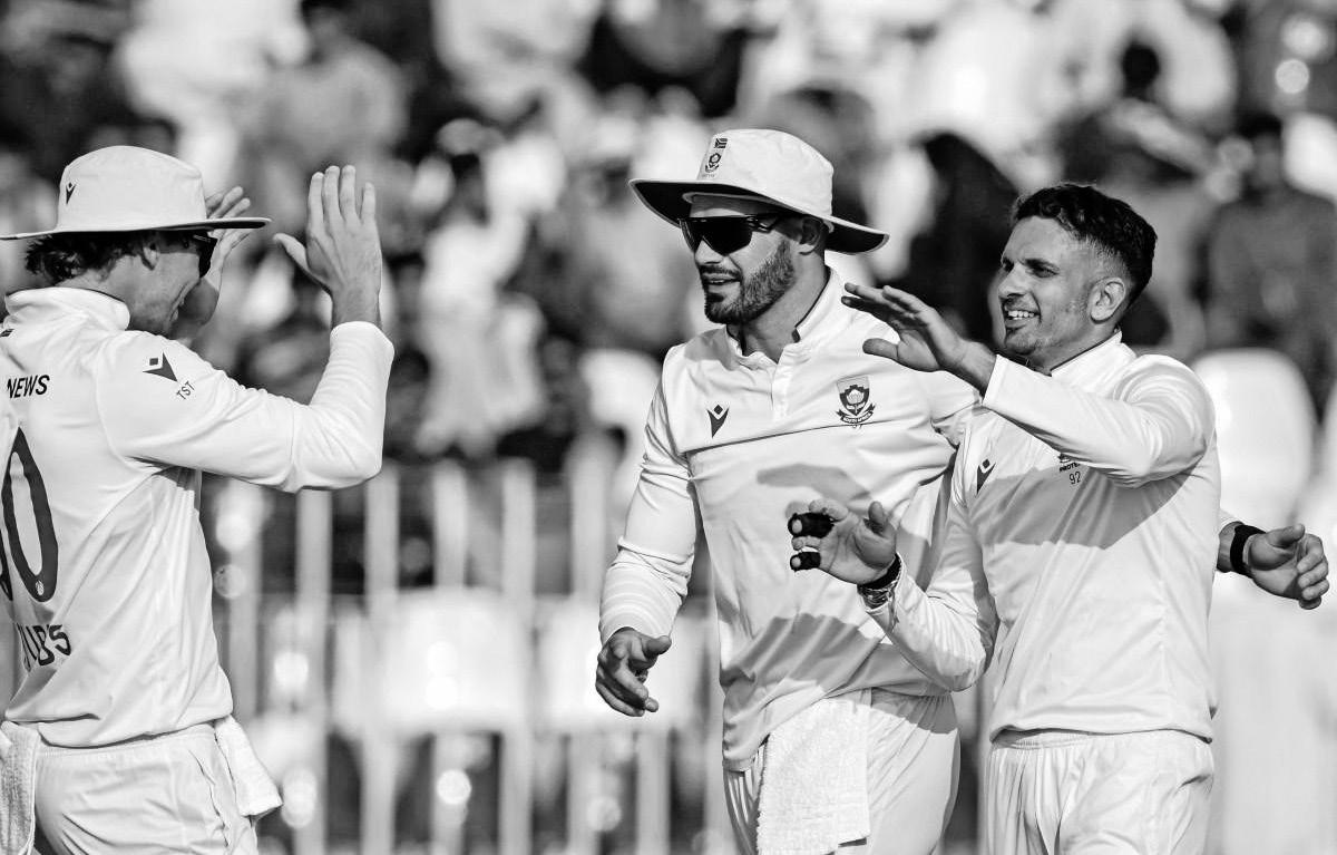 Maharaj urges calm after Proteas rue missed chances