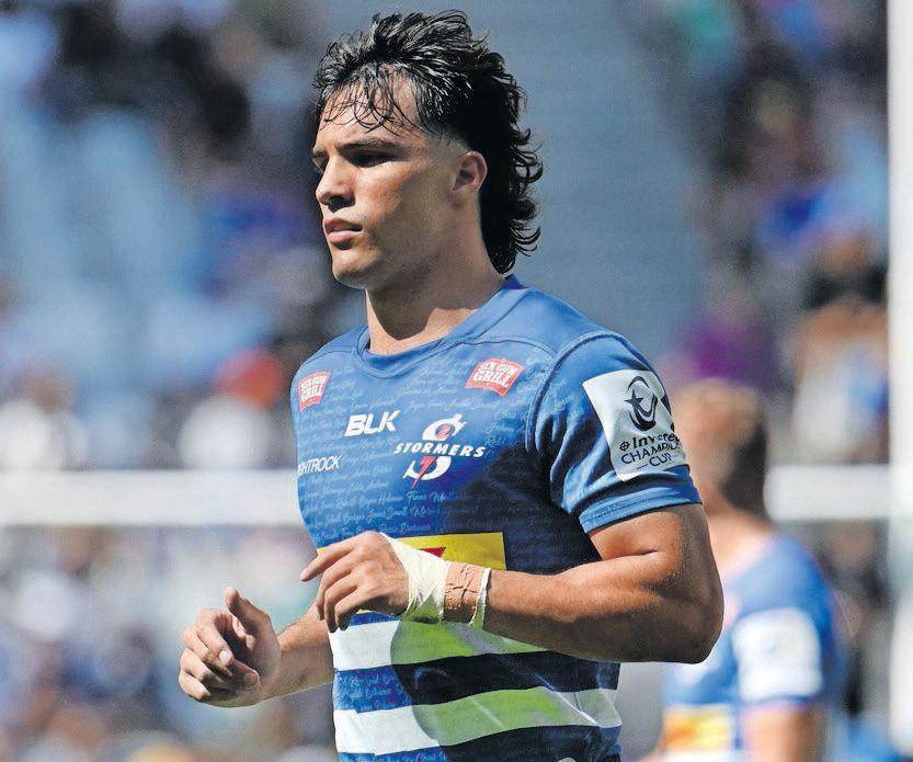 Stormers' Dobson backs rookie midfielder Roche