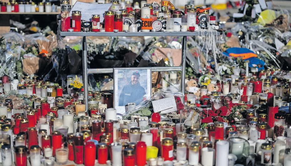 Bar fire: Swiss officials admit inspections failure