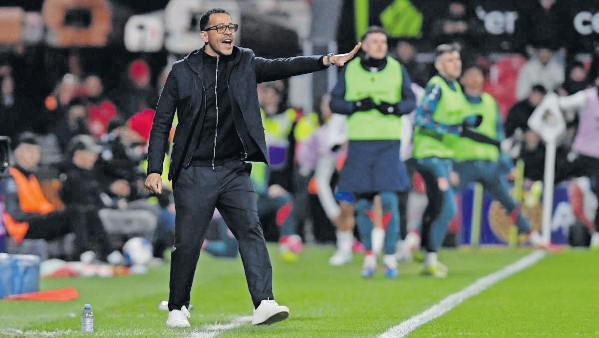 Blues' Rosenior returns to France to renew rivalry