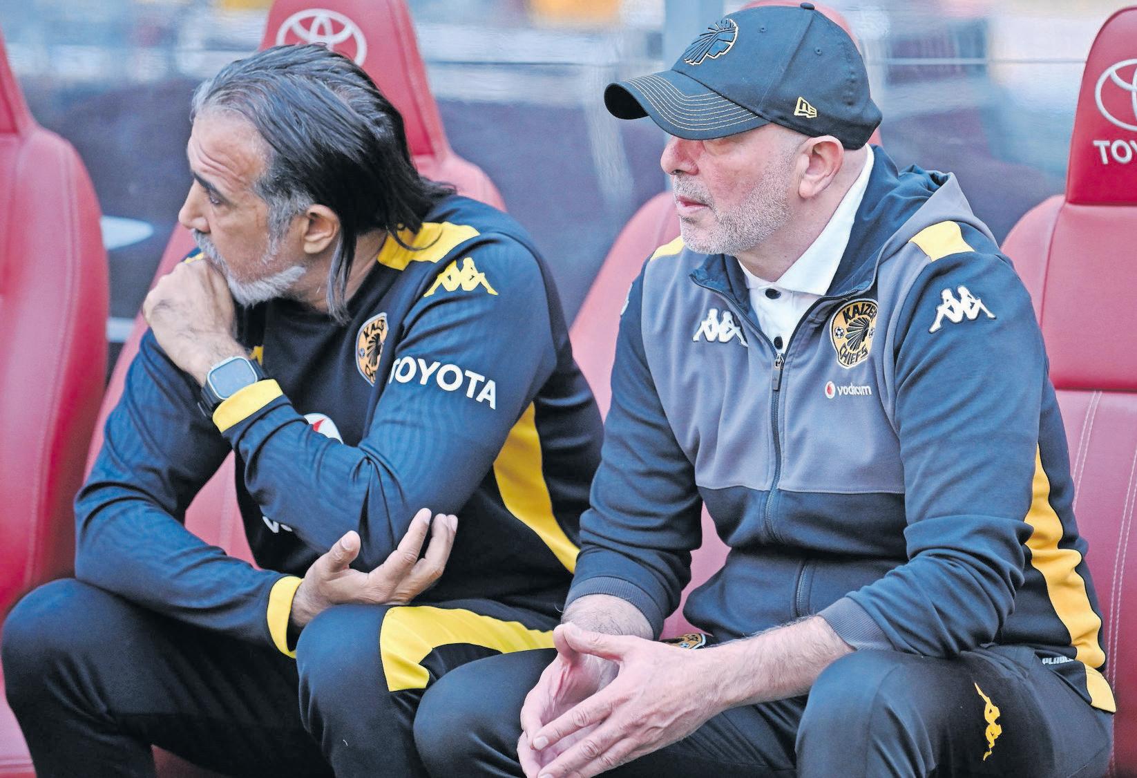 UBaloyi ufisa iChiefs isike iphethini kwiPirates