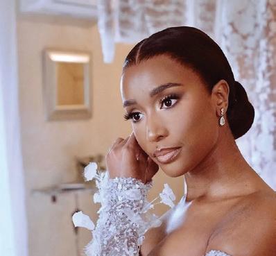 EX-MISS SOUTH AFRICA HITCHED