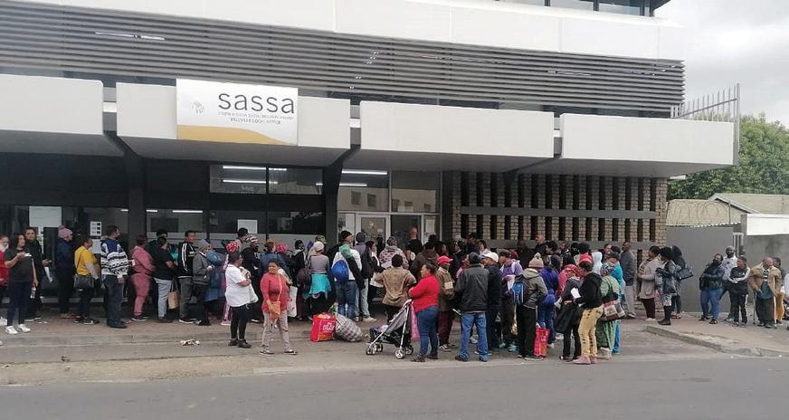 SASSA FACES CRITICISM OVER IT'S ENDLESS QUEUES & BANK SWAPS