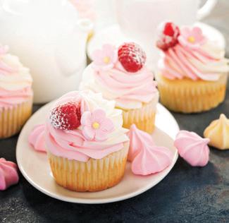 RASPBERRY AND BANANA PINK CUPCAKES